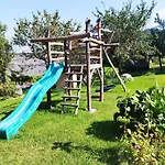 Апартаменты Tree