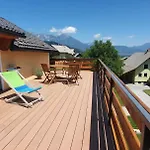 Апартаменты Tree *